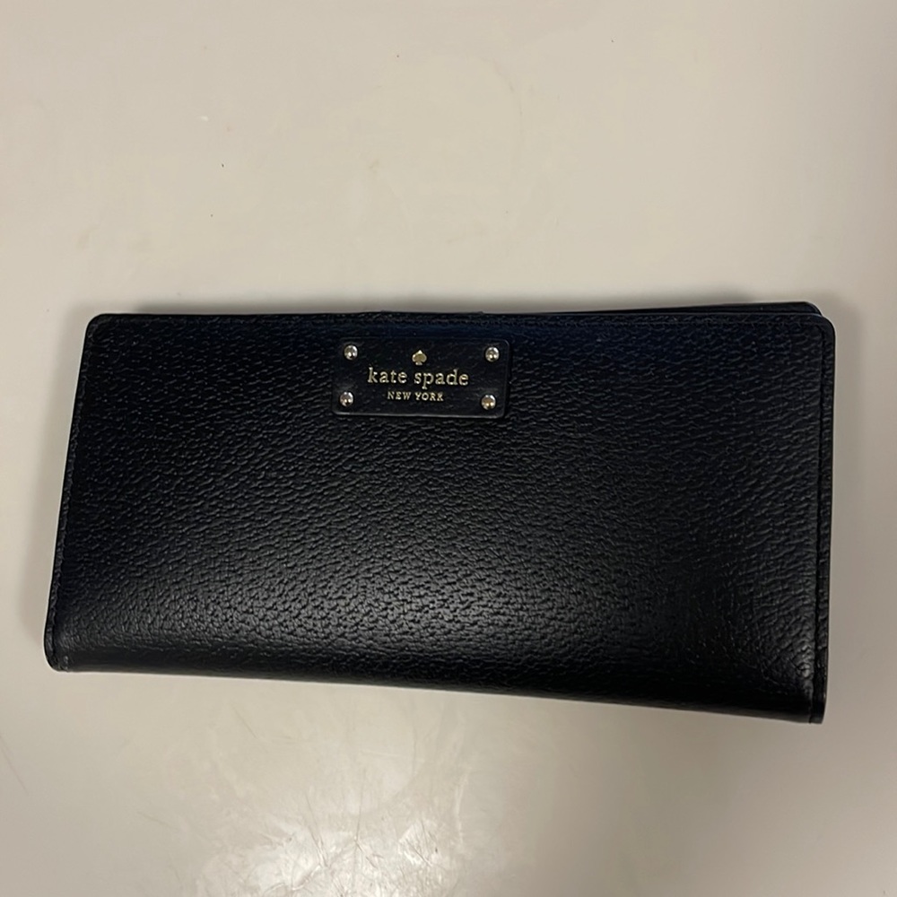 On HOLD!!! Kate Spade wallet